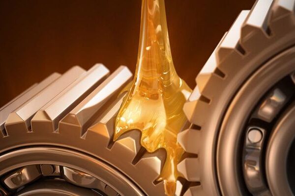 برتری عملکردی روغن دنده پایه سنتزی نسبت به روغن پایه معدنی ، مقایسه روغن دنده پایه سنتزی با روغن دنده پایه معدنی، تفاوت بین روغن دنده مینرال و روغن دنده سینتتیک، روغن دنده صنعتی، روغن دنده مینرال، روغن دنده سنتتیک، تفاوت روغن معدنی و سنتزی، روغن‌های صنعتی با کیفیت، پایداری گرانروی، طول عمر روغن، کاهش هزینه‌های نگهداری، عملکرد بهتر روغن