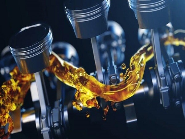 روش‌های تعیین زمان تعویض روغن - تعویض به‌موقع روغن صنعتی|روش‌های نگهداری و تعویض روغن در ماشین‌آلات صنعتی|نگهداری و تعویض به‌موقع روغن صنعتی در صنایع|زمان تعویض روغن صنعتی|نگهداری روغن صنعتی