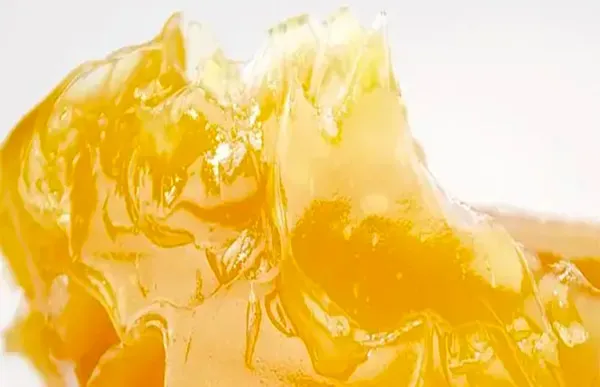 ۵ دلیل رایج خشک شدن گریس و بهترین روش‌های جلوگیری از آن - با شناخت دلایل خشک شدن گریس و استفاده از روش های جلوگیری از آن در کیمیا فرآیند، می‌توان عمر تجهیزات را افزایش داد و از خرابی دستگاه‌های صنعتی جلوگیری کرد.