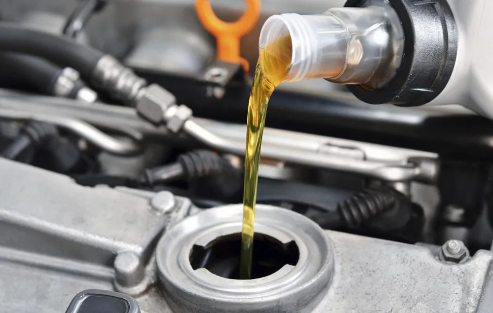 چرا افزودنی های روغن صنعتی قلب تپنده عملکرد تجهیزات هستند؟ - افزودنی‌های روغن صنعتی با محافظت از قطعات افزایش عمر تجهیزات و بهبود عملکرد ماشین‌آلات صنعتی را تضمین می‌کنند؛ راهنمای کامل انتخاب و کاربرد انواع افزودنی‌ها 